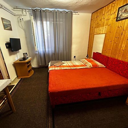 Penzion Rozalia Hotel Kosice Ngoại thất bức ảnh