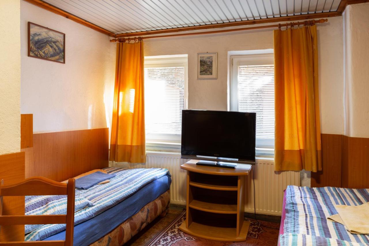 Penzion Rozalia Hotel Kosice Ngoại thất bức ảnh