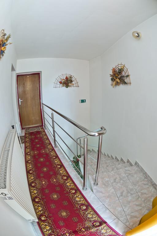Penzion Rozalia Hotel Kosice Ngoại thất bức ảnh
