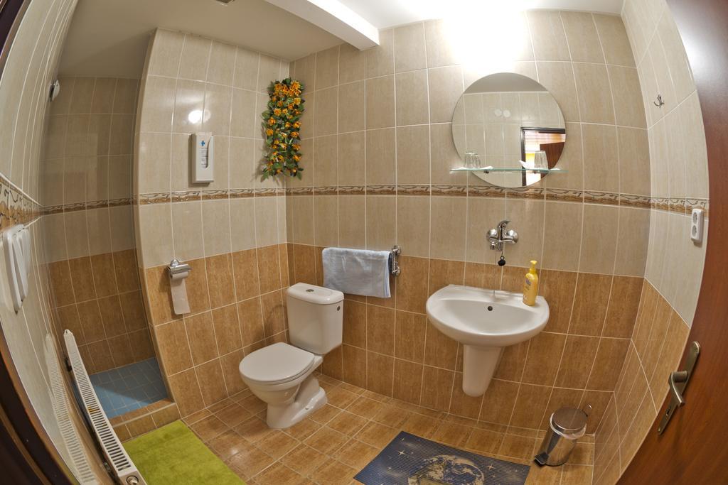 Penzion Rozalia Hotel Kosice Ngoại thất bức ảnh